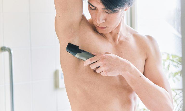 コントロールできない“落ちている毛”…男女100人に聞いた「男性の体毛が気になる瞬間」