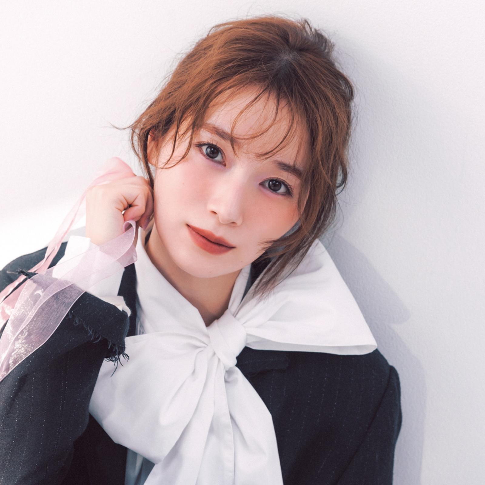 櫻坂46・守屋麗奈「自分へのご褒美ギフトも見つけたいな」 注目しているホリデーギフトコスメは？