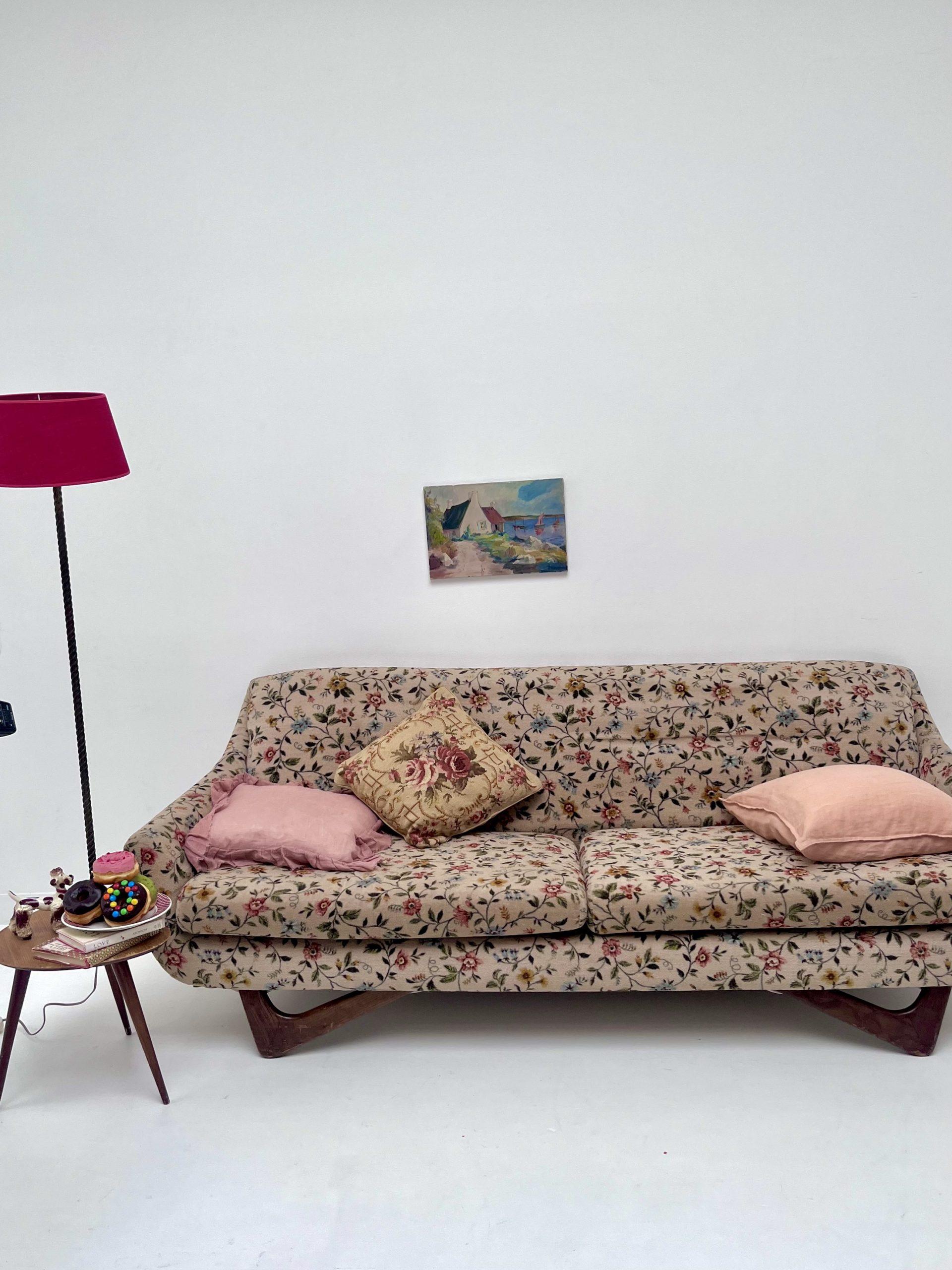 【From Editors】チョコレートに囲まれた、とびきりあまーい齋藤飛鳥さんの姿をキャッチ！ “美”が飽和したスペシャルグラビアストーリー