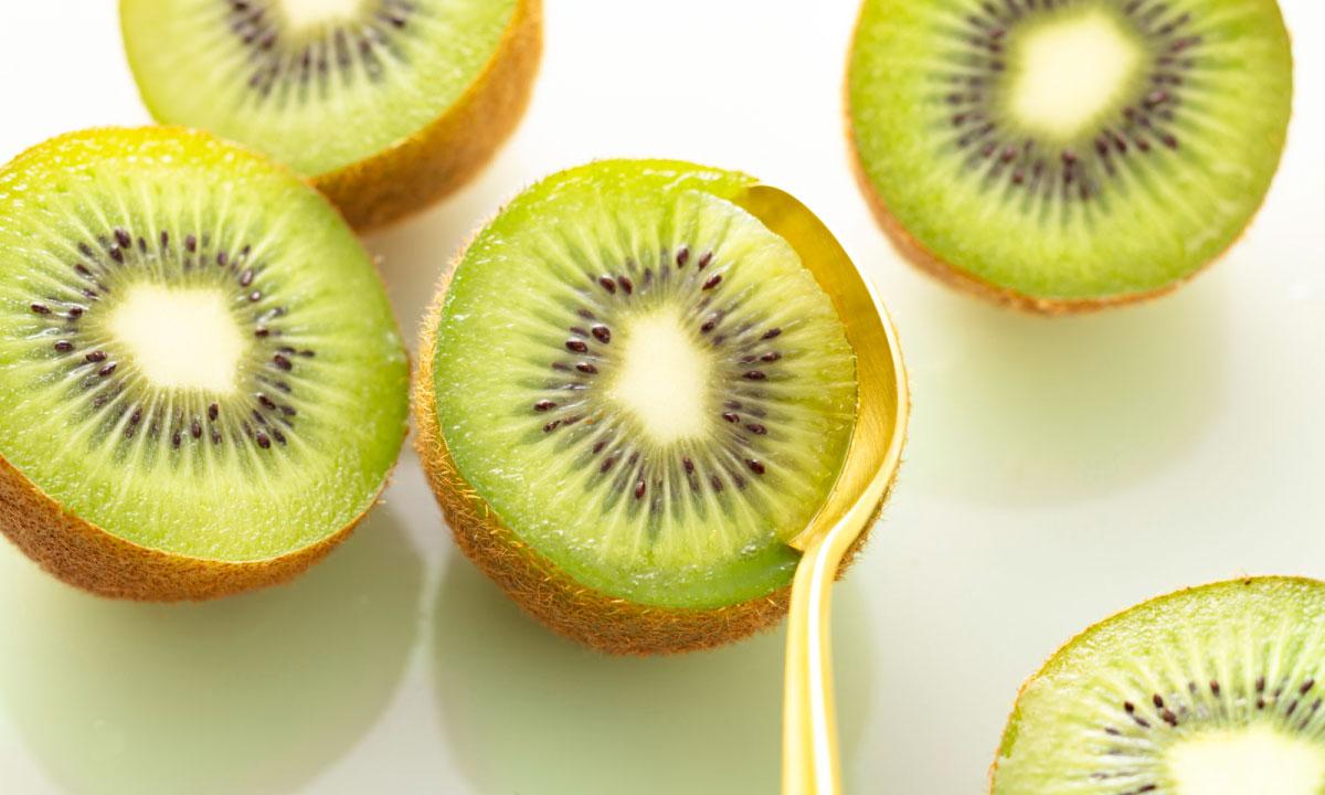 【レシピあり】現代女性の食物繊維不足はキウイで補給！ 夏の隠れ不調に新習慣を