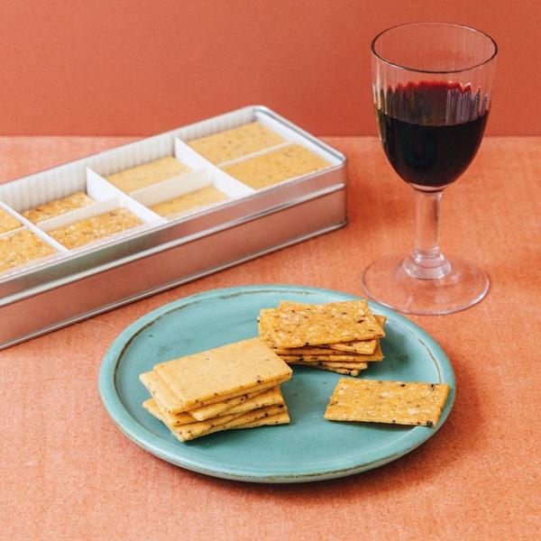 全国を飛び回って出合った素敵なお酒とおつまみと。宇賀なつみ厳選、最新手みやげ5選