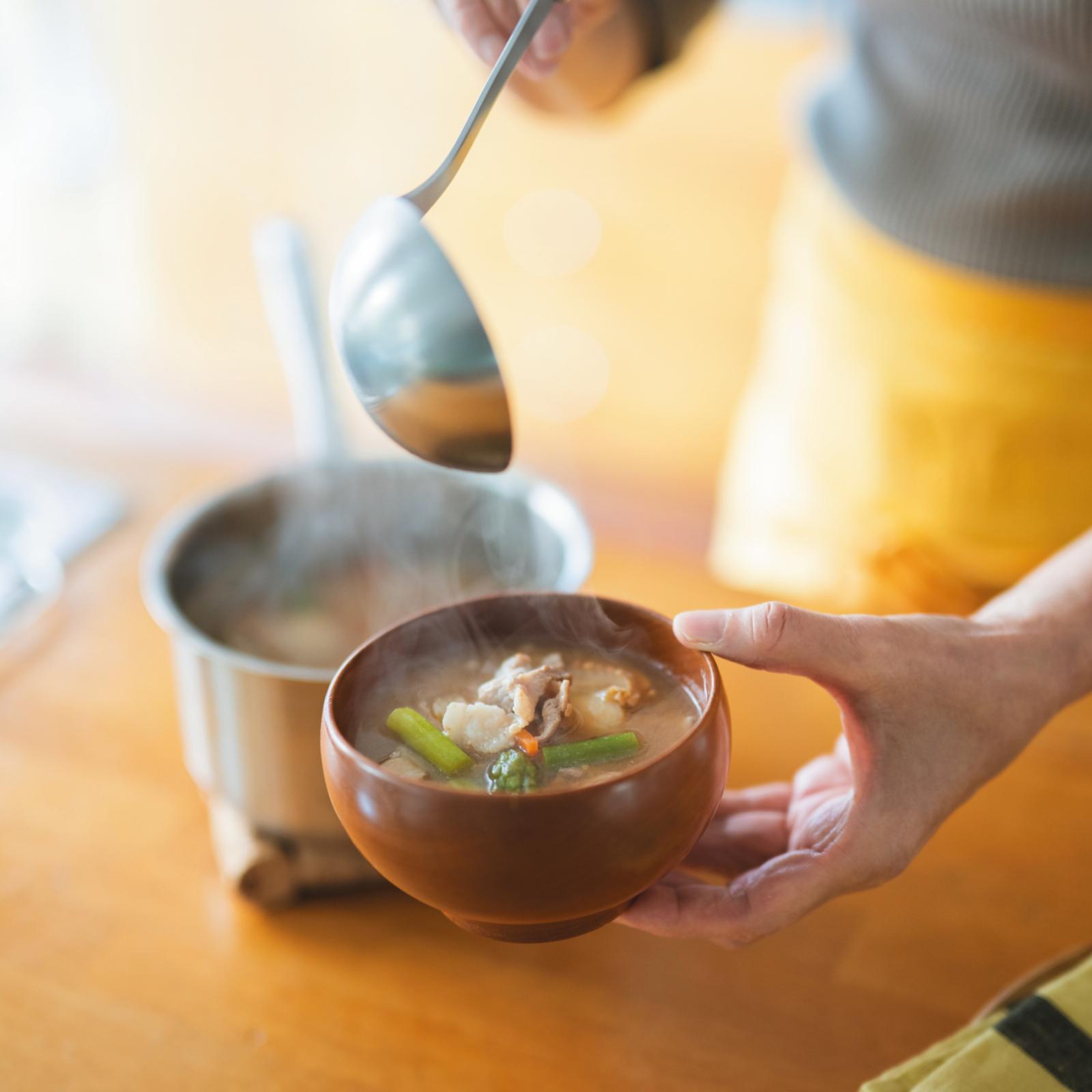 心とカラダを美味しく整える、“薬膳おかずみそ汁”レシピ
