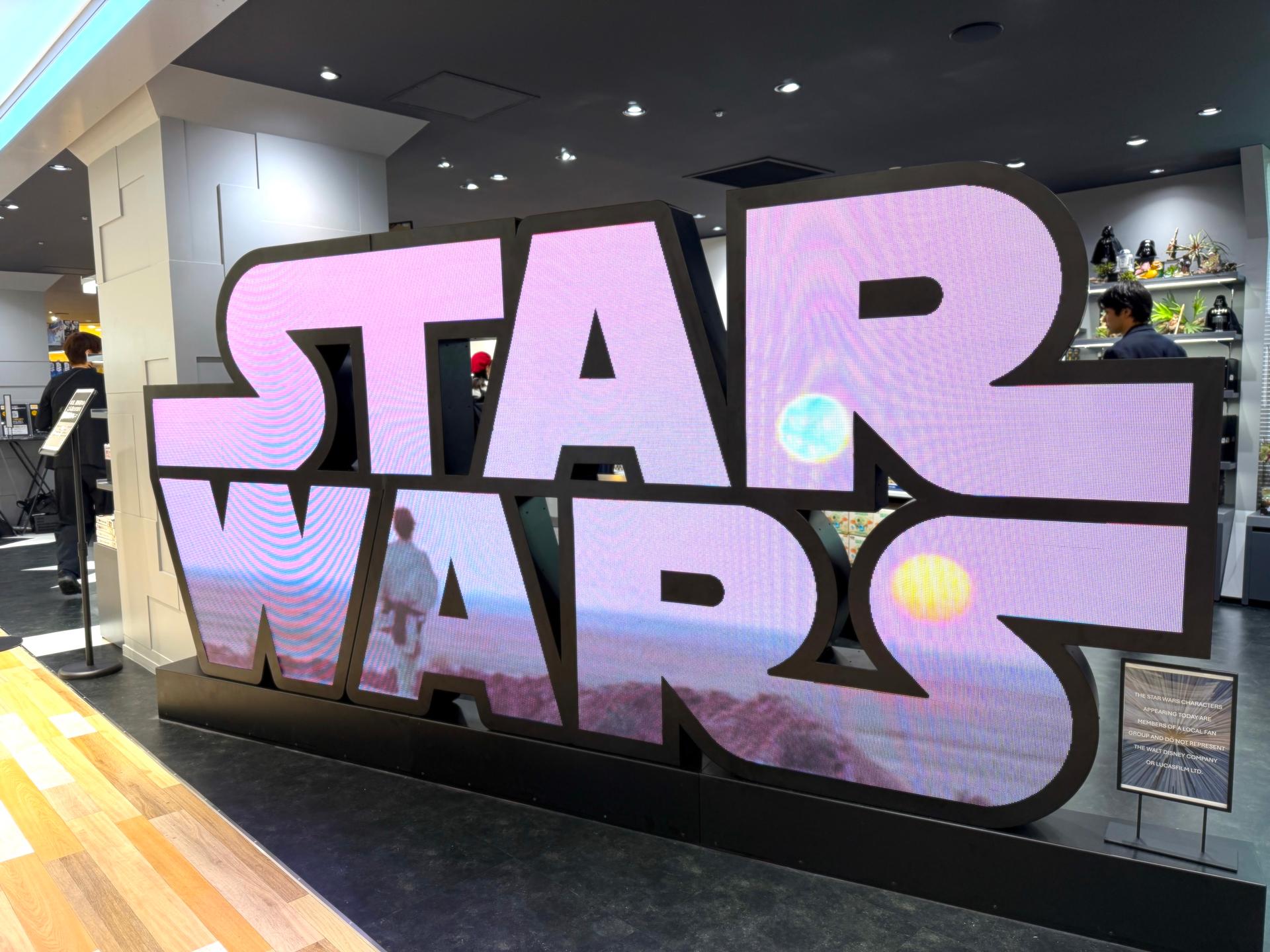 大人気の「グローグー」アイテムも大充実♡ 日本初の「スター・ウォーズ」オフィシャルストアが池袋にオープン!